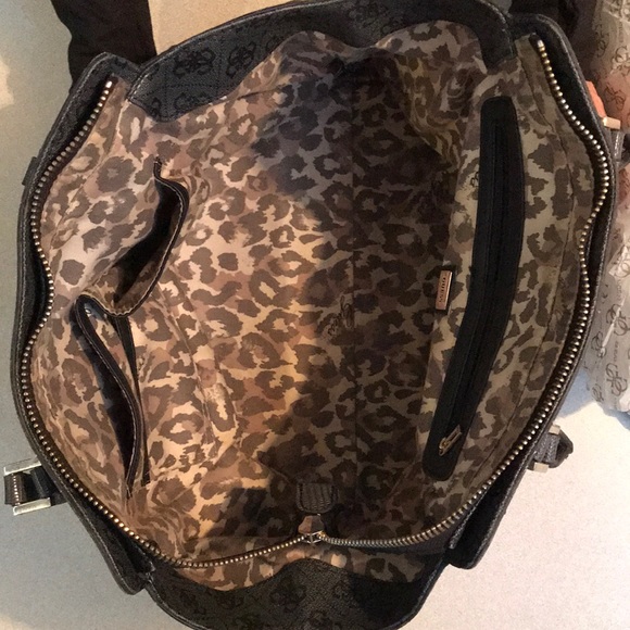 Guess Handbag - Picture 5 of 5